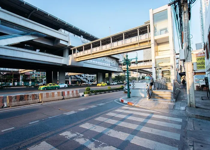 T3 Two Bedrooms Wifi Full Kitchen 1 Min To Bts Apartment